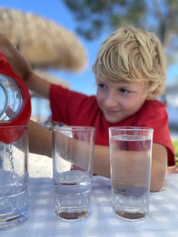 Exploration des techniques artisanales qui rendent uniques les casquettes Stetson